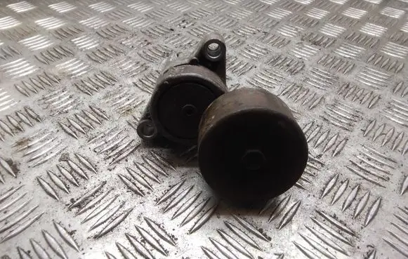 Mazda 6 Generator/alternator belt tensioner