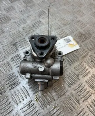 Audi A4 S4 B7 8E 8H Power steering pump 91128