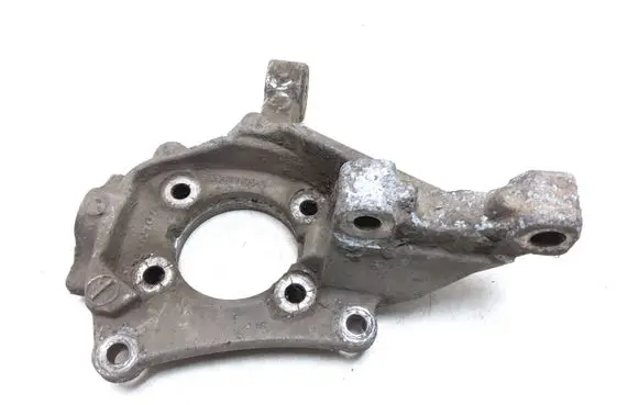 Volvo V70 Front wheel hub 9461943