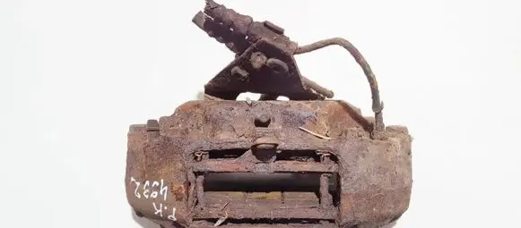 Renault Master I Front brake caliper