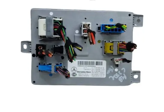 Mercedes-Benz C W205 SAM control unit A2059002019 A2229011203 A2229021211