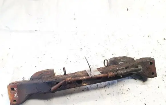 Volkswagen PASSAT B4 Radiator support slam panel