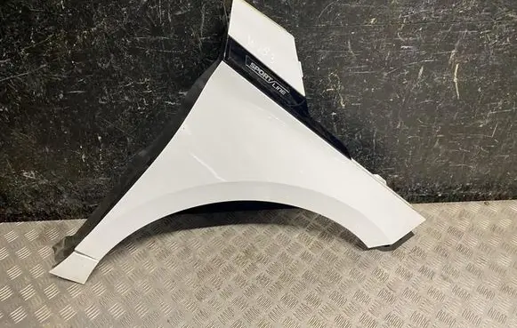 Skoda Enyaq iV Fender 