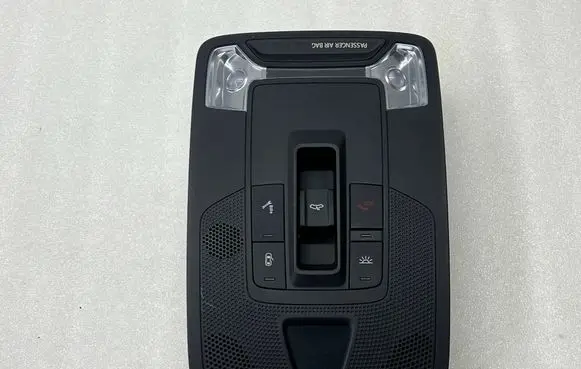 Audi A3 8Y Front seat light 8Y0947135P