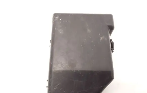 Suzuki Swift I Fuse box cover