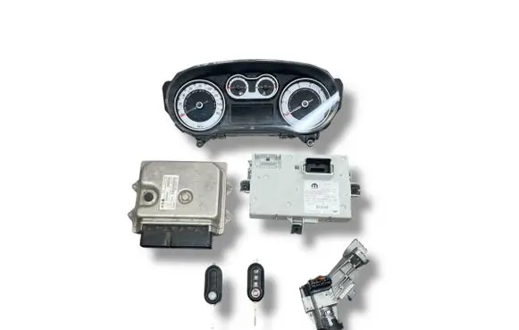 Fiat 500L Engine ECU kit and lock set 55258952 51984087 51975136