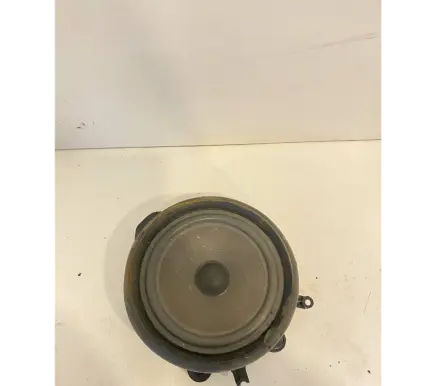 Audi A4 S4 B7 8E 8H Front door speaker 8E0035411