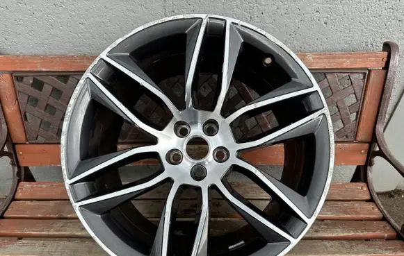 Jaguar F-Type R20 alloy rim 
