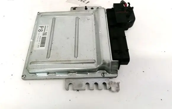 Nissan Murano Z50 Engine control unit/module MEC63690 MEC63-690