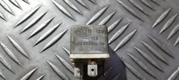 Volkswagen Jetta I Other relay 311963141b 4ra003510-00