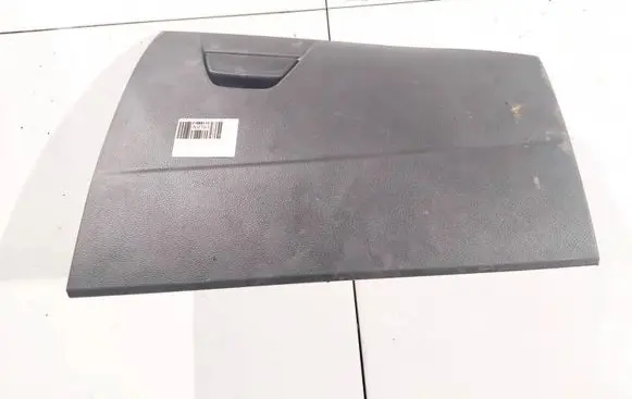 Ford Focus Glove box
