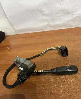 Mercedes-Benz E W210 Indicator stalk 2105400144 D3927