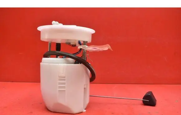 Mazda 6 In-tank fuel pump PE111335X