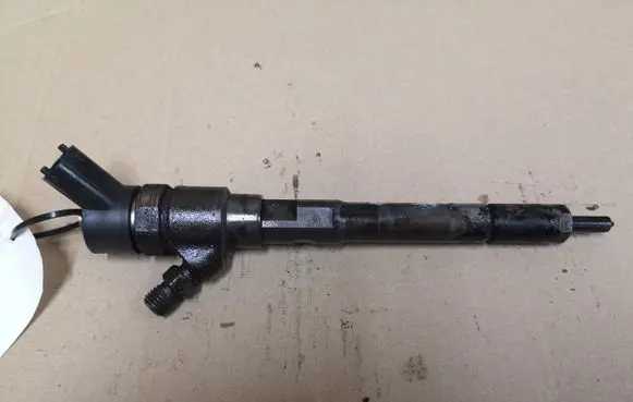 KIA Sportage Fuel injector 0445110258