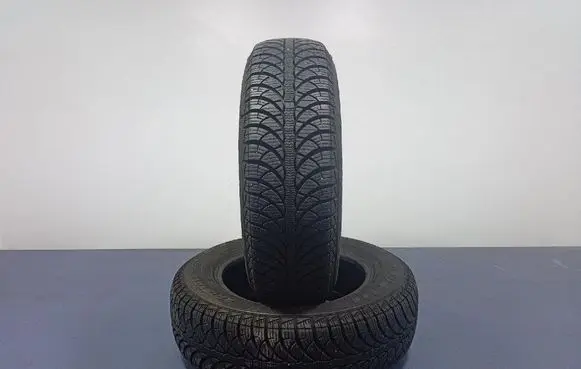 Skoda Fabia Mk2 (5J) R17 winter tire 5452000448620