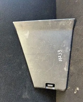Land Rover Discovery 3 - LR3 Centre console side trim rear Ers500090
