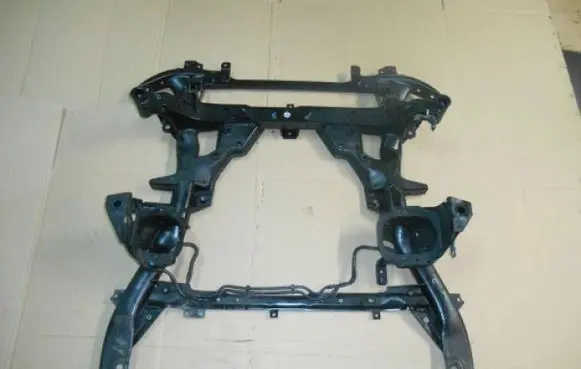 BMW X5 E70 Engine mounting bracket