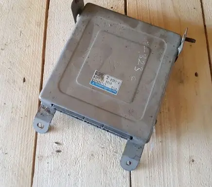 Mazda 323 Engine control unit/module E2T83671T