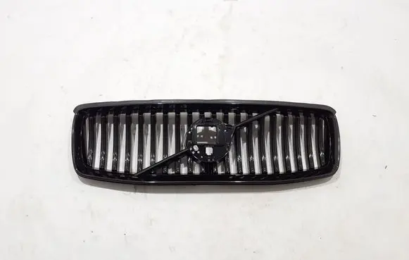Volvo XC90 Front grill 31698385