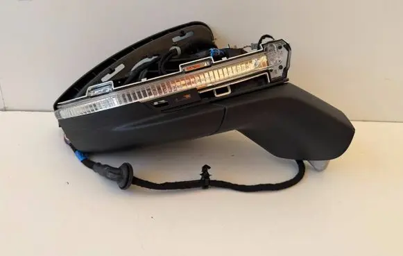 Skoda Kodiaq II Front door electric wing mirror 57H857408A