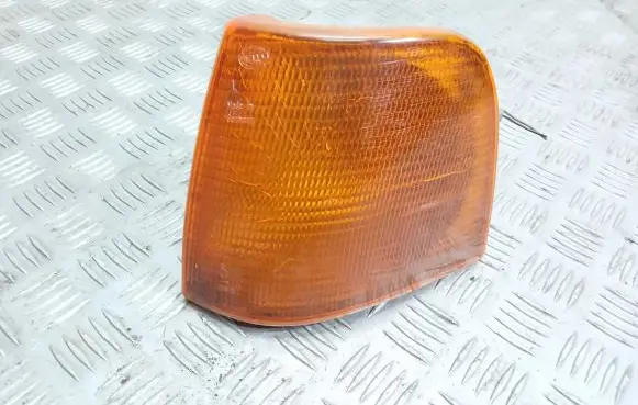 Audi 100 200 5000 C3 Front indicator light
