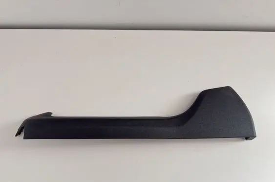 BMW X5 F15 Front driver seat rail trim 7317447 77931710