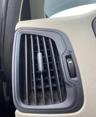 KIA Rio Dashboard side air vent grill/cover trim