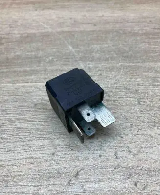 Volkswagen Golf IV Other relay 7M0951253A