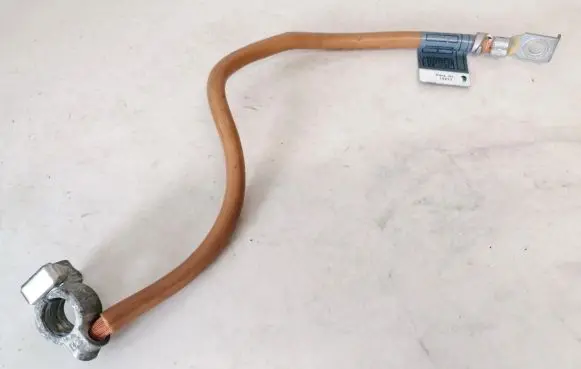 BMW 1 E81 E87 Positive cable (battery) 15974510