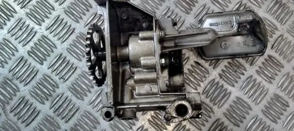 Oil pump