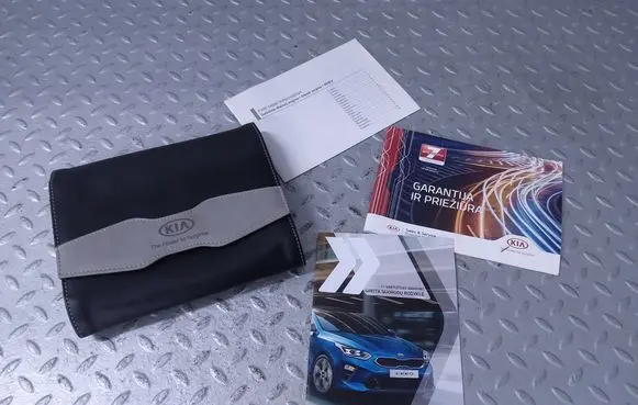KIA Ceed Owners service history hand book 