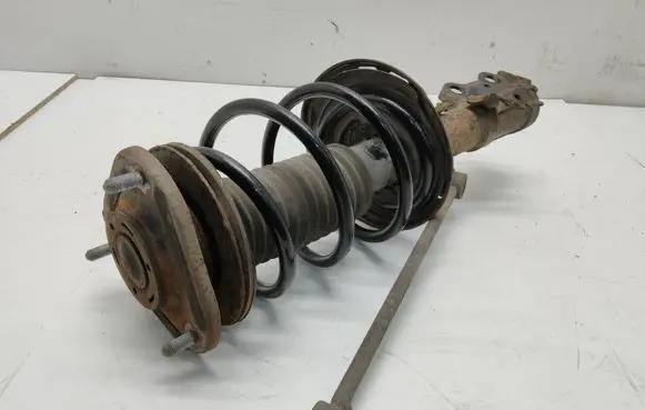 Toyota Auris 150 Front shock absorber with coil spring
