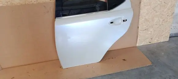 Lexus IS 220D-250-350 Rear door 6700453040