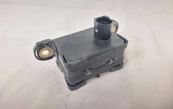 Volkswagen Golf V ESP acceleration yaw rate sensor 1K0907655D CV75L17YGQ 10170103643