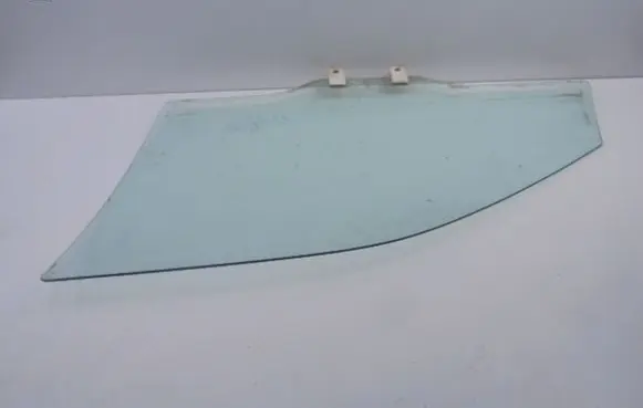 Honda Civic Front door window glass four-door