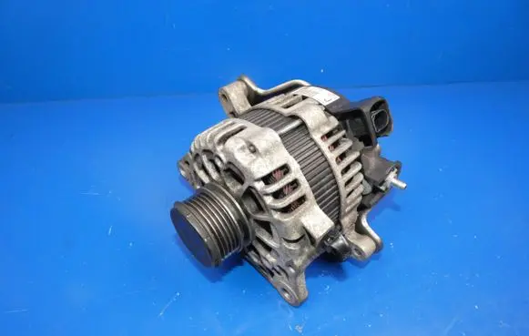 KIA Optima Generator/alternator 373002A910 8400438 135V130A