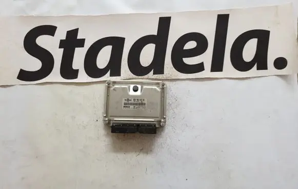 Volkswagen PASSAT B7 Engine control unit/module 0281010554