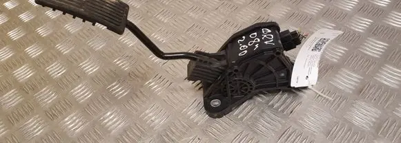 Honda CR-V Accelerator throttle pedal 31302K05