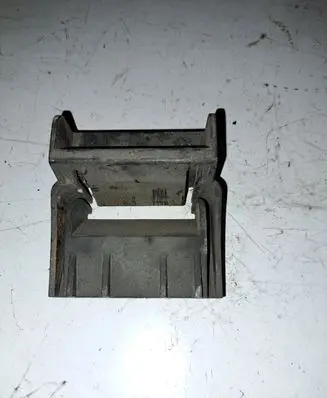 BMW X5 E53 Radiator mount bracket 1439116