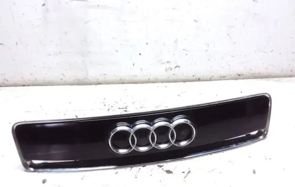 Audi A2 Front grill 8Z0010155E