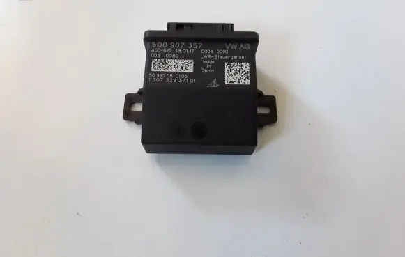 Audi TT TTS RS Mk3 8S Light module LCM 5Q0907357