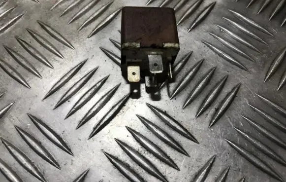 Renault Laguna I Other relay 7700810929