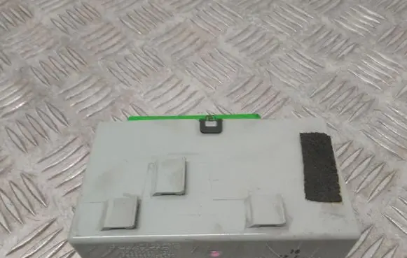 Volvo S40, V40 Door central lock control unit/module 30630081
