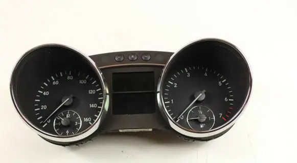 Mercedes-Benz R W251 Speedometer (instrument cluster) A2514406311