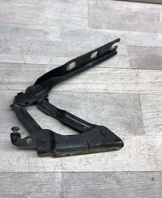 Volkswagen Golf VI Engine bonnet/hood hinges 1K0823301B