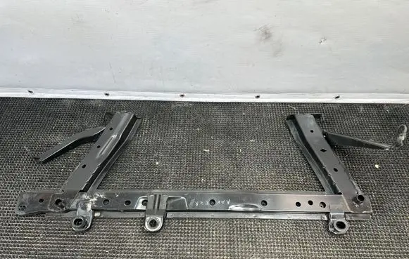 Renault Captur Radiator mount bracket 44H63359R