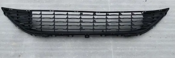 Opel Corsa F Front bumper lower grill 9829831980