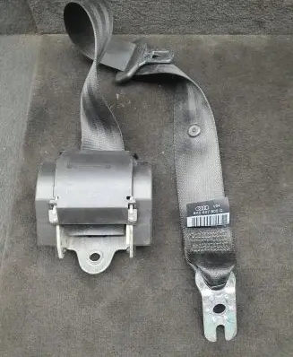 Middle seatbelt (rear)