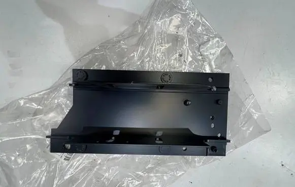 Mercedes-Benz AMG GT R190 C190 Radiator mount bracket A1906200300