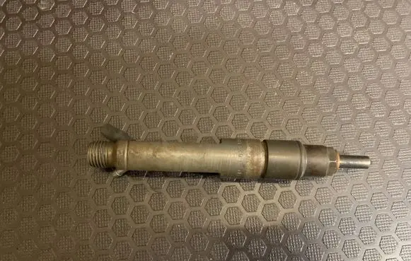 Audi A4 S4 B5 8D Fuel injector 028130201g